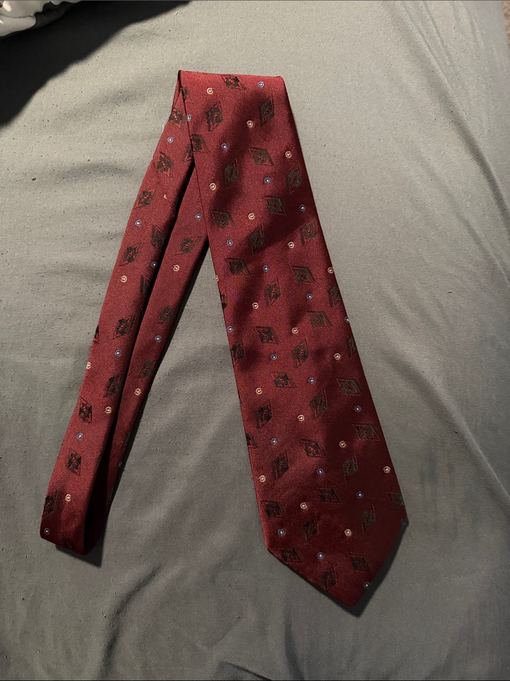 Haggar Men's Maroon Geometric Silk Tie